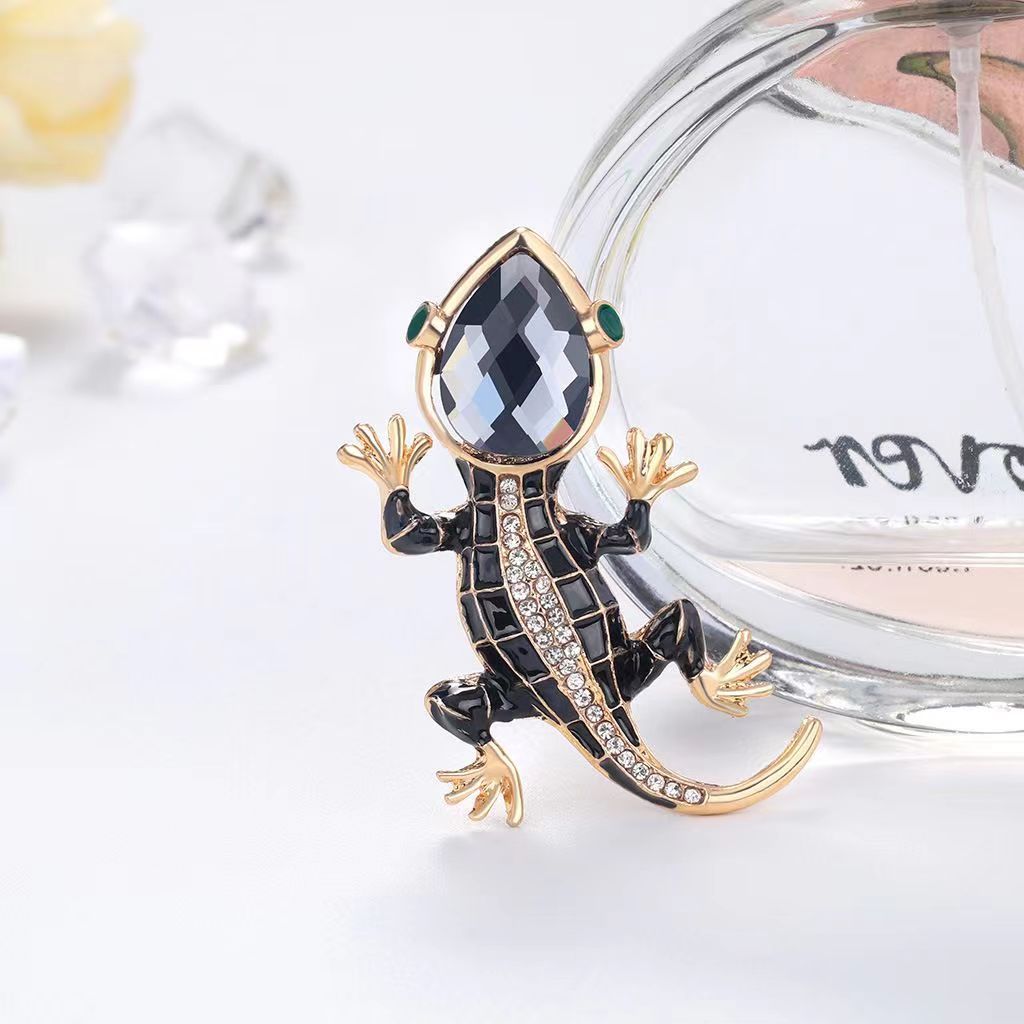 Diamond studded glass gecko br - đánh giá và giá Embroidery Fish