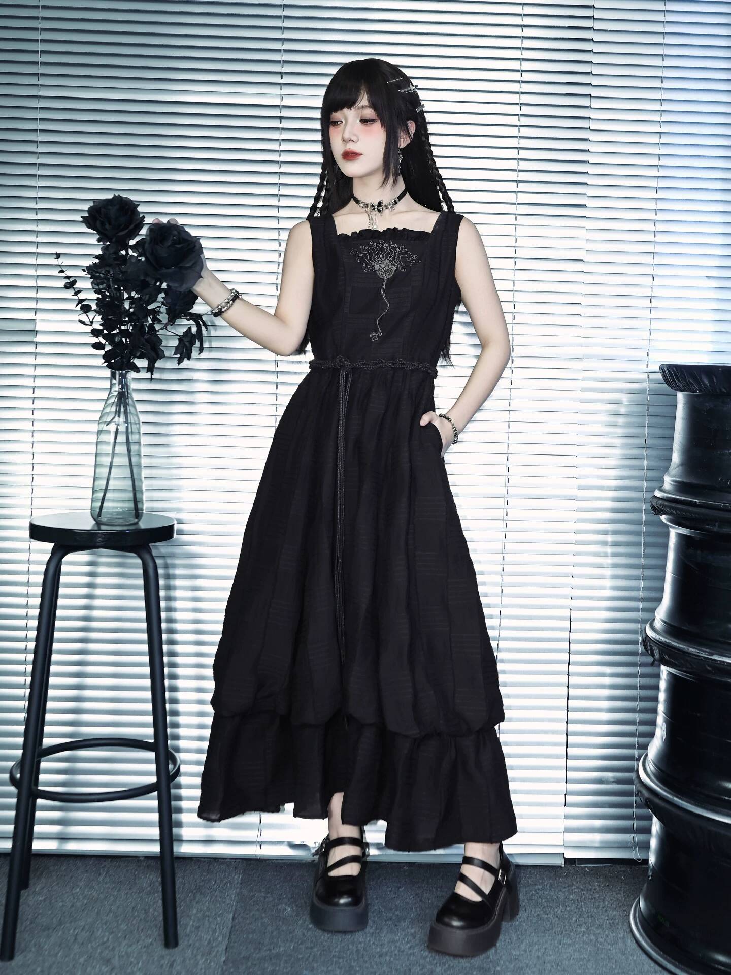 New Crinoid Embroidery Black D - đánh giá và giá Embroidery Skirt