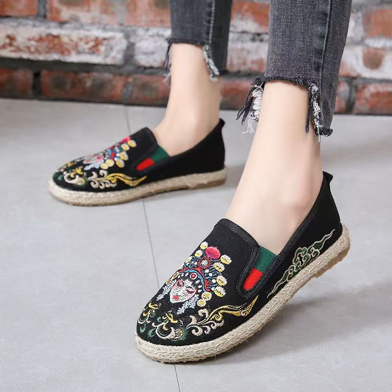 Women Flat Sole Embroidered Cl - đánh giá và giá Embroidery Cloth